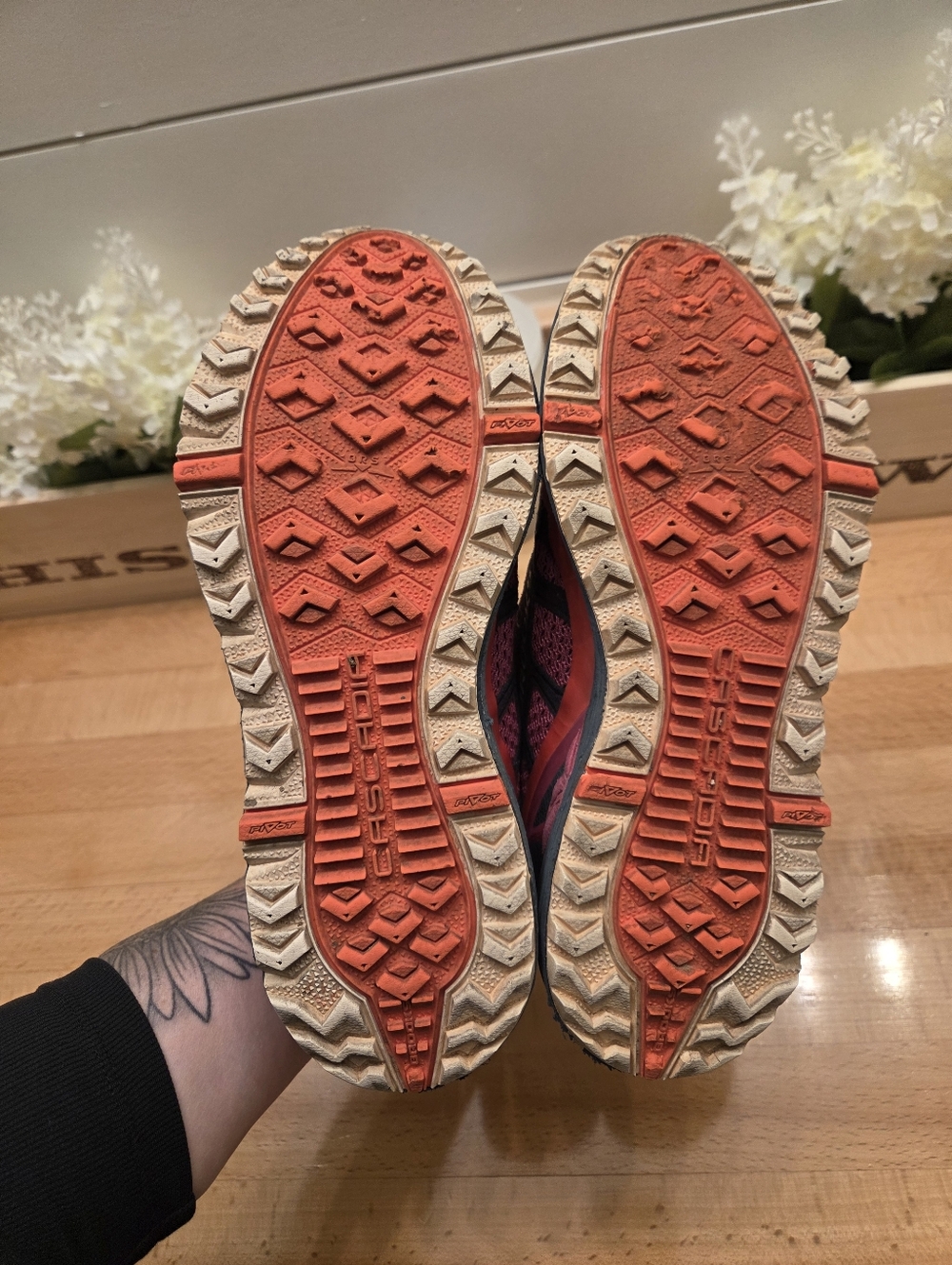 Brooks Cascadia 9 Women's Trail Running Shoes Pink/Purple Size 7 - Picture 10 of 10